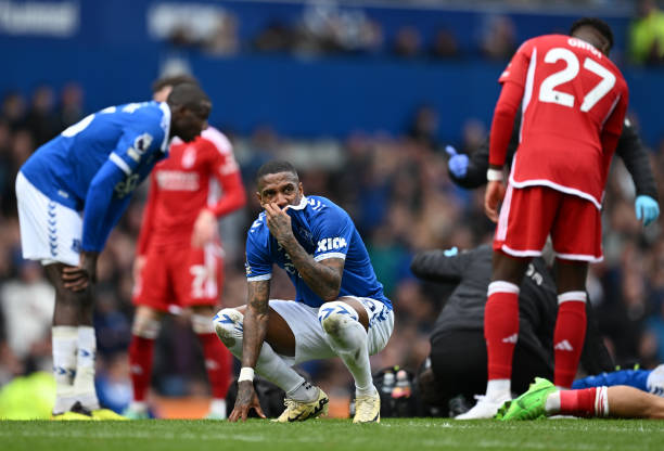 继任者浮出 继任者浮出