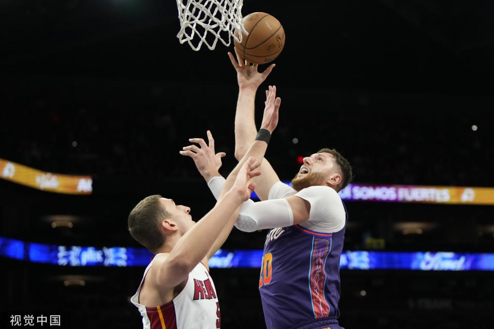 他挺身而出 他挺身而出